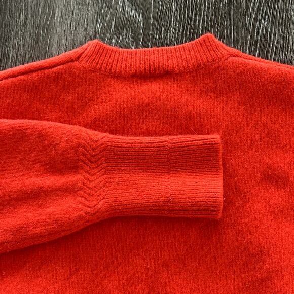 EUC Diesel Red Cropped Wool Cashmere Sweater Distressed Hem Logo Pocket Sz Small - Picture 11 of 16
